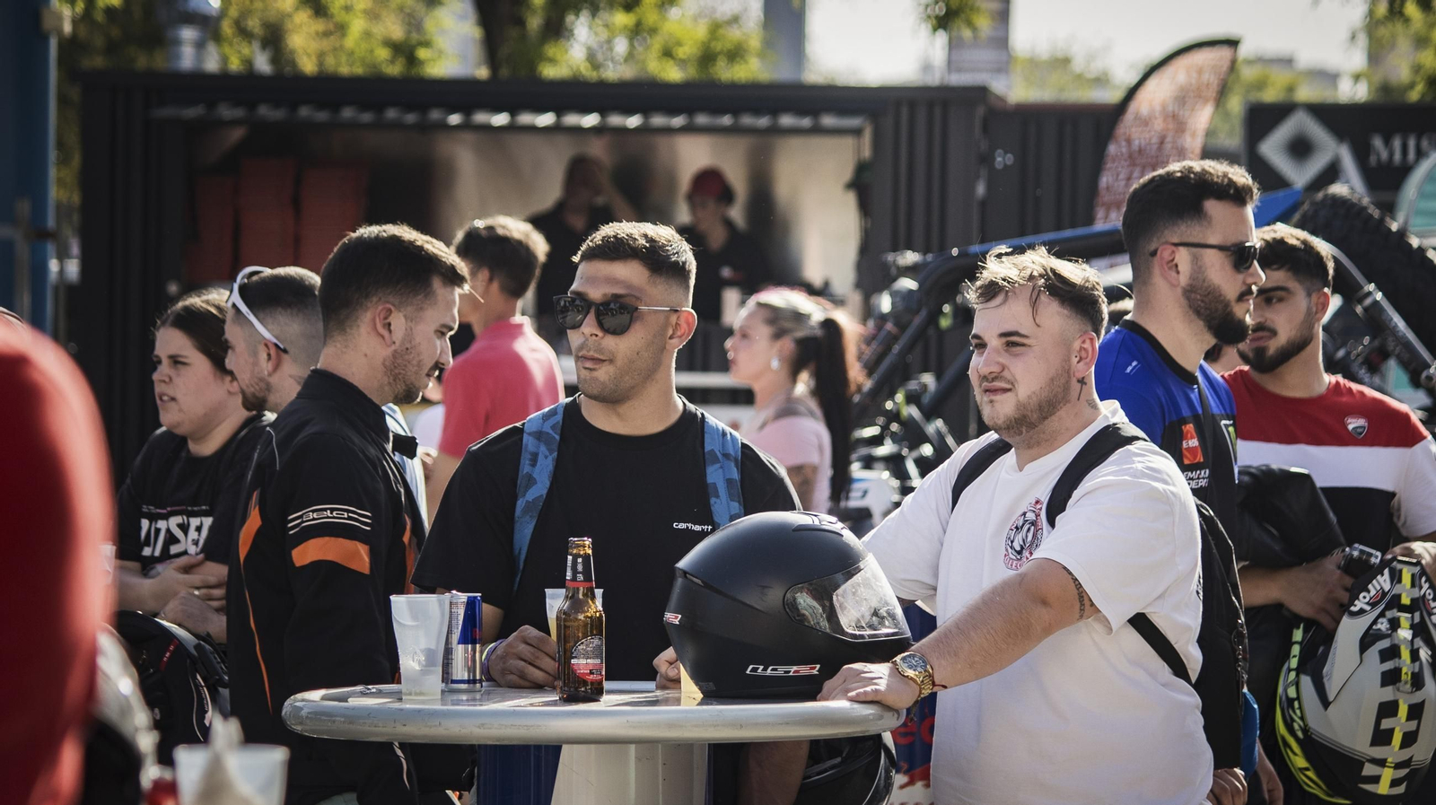 Búscate en el ambiente motero del viernes del Gran Premio de Jerez 2025