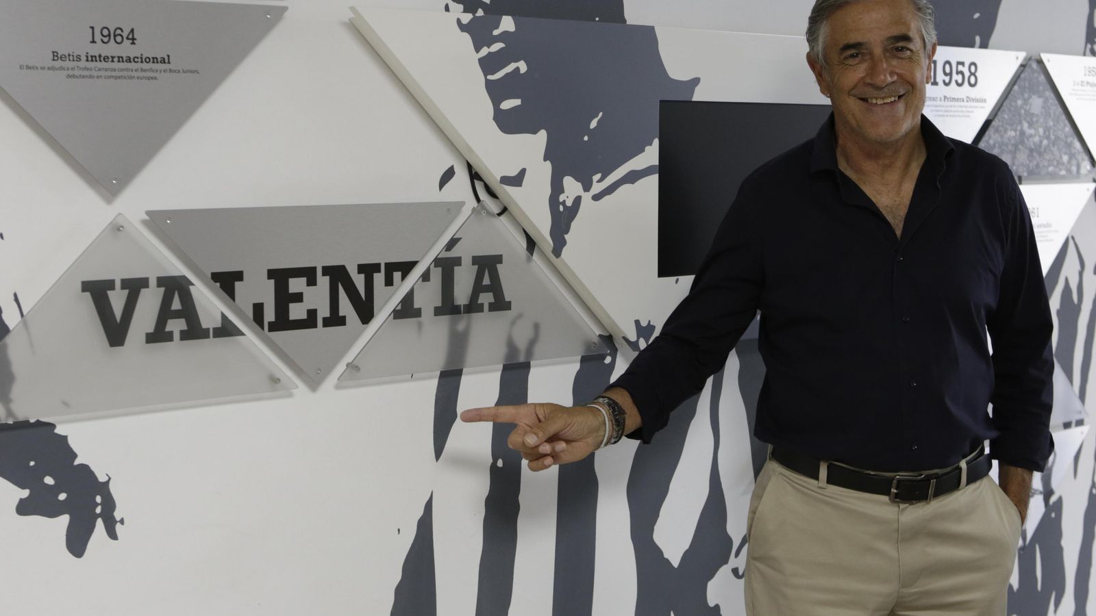 Berdi Pérez, en el interior del estadio Benito Villamarín.