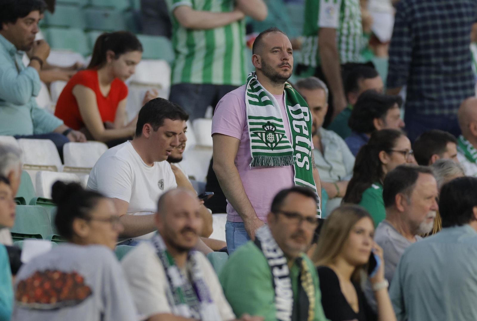 Búscate en las fotos del Betis - Valladolid