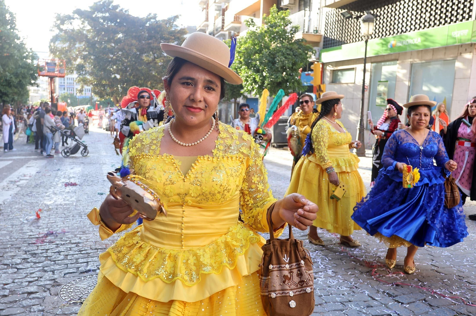 Imágenes de la cabalgata del Carnaval Colombino 2024