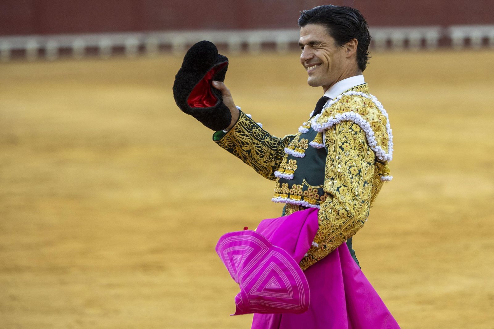 Las imágenes de la corrida de toros en El Puerto: puerta grande para Talavante
