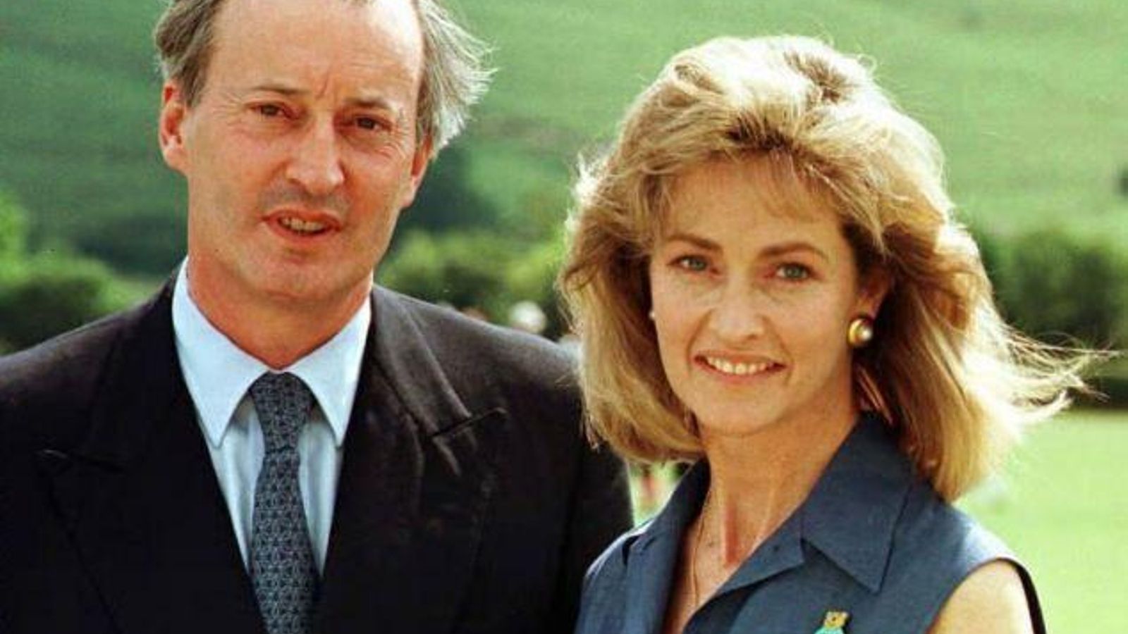 Lady Penny con su marido, Lord  Brabourne.