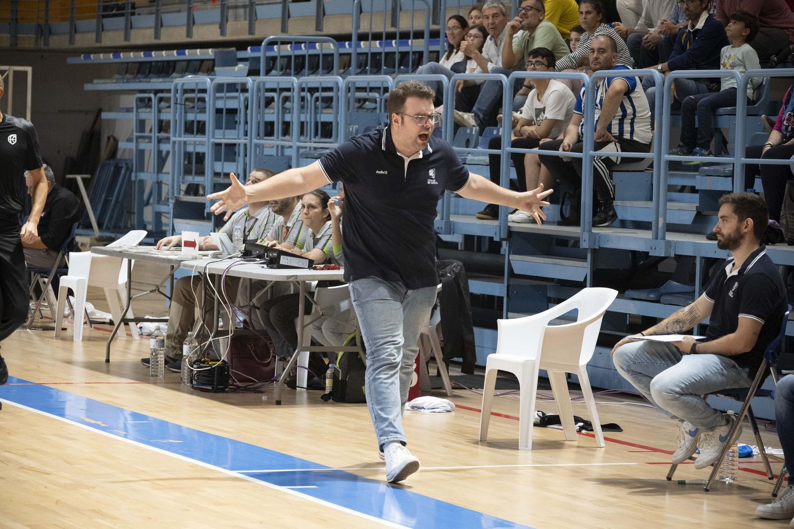 Imágenes del partido entre el Ciudad de Huelva y Biele ISB