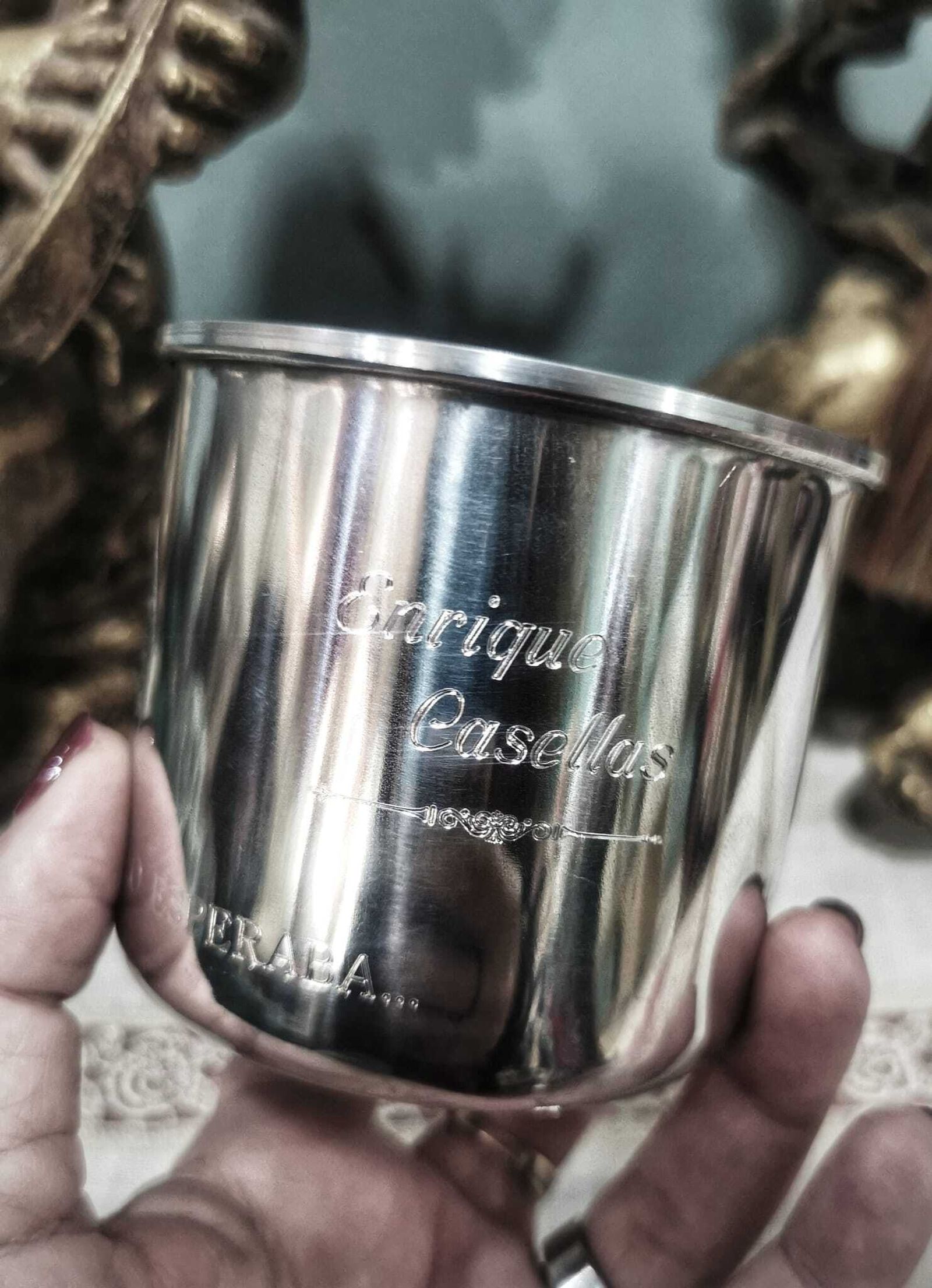 Inscripción en el jarrillo de lata entregado al pregonero