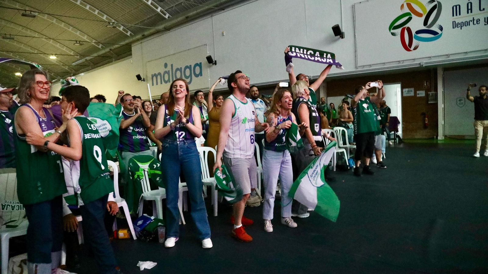 La locura en Los Guindos: ¡Búscate durante la final de BCL del Unicaja!