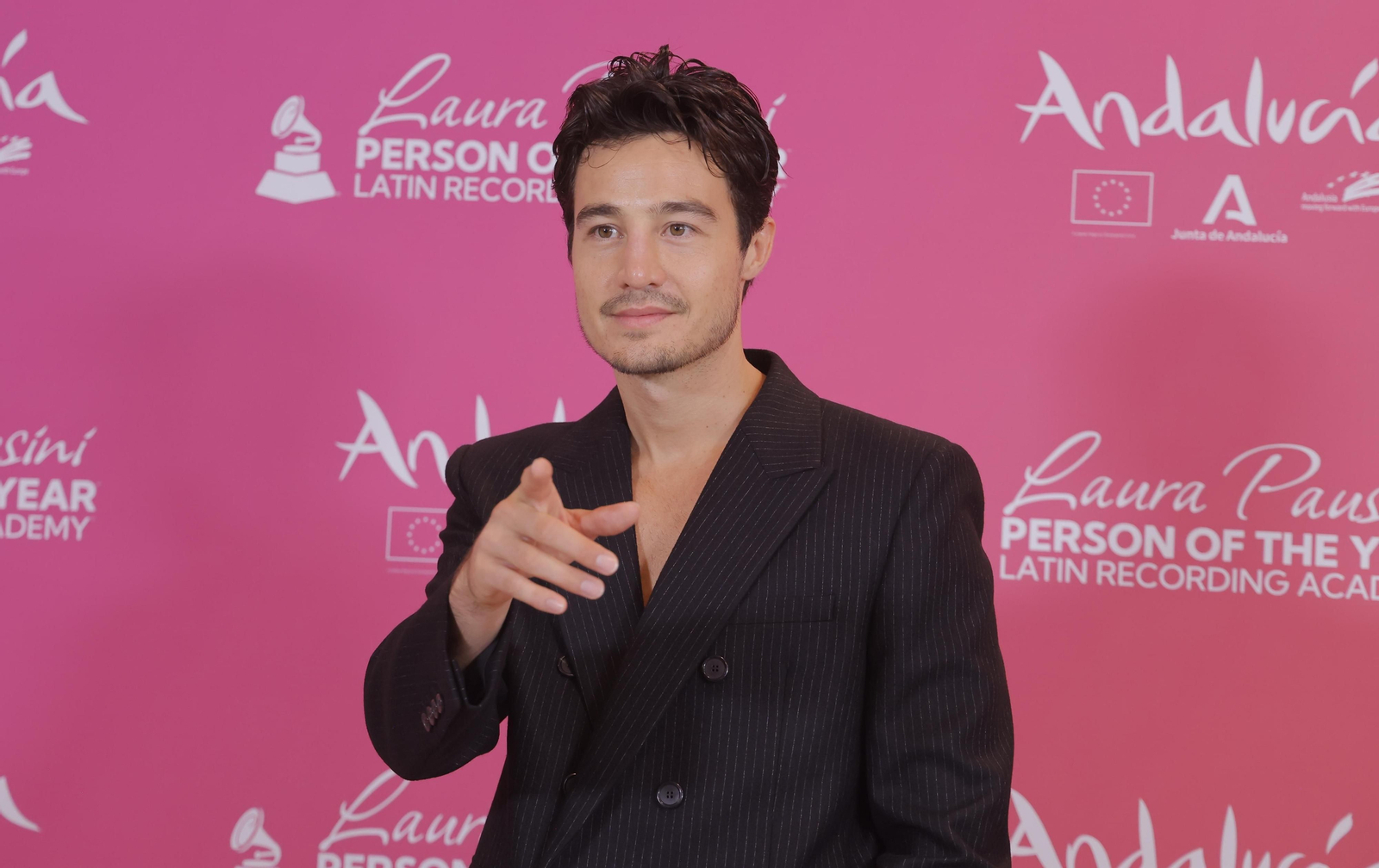 El homenaje a Laura Pausini en los Grammy Latinos de Sevilla, en imágenes