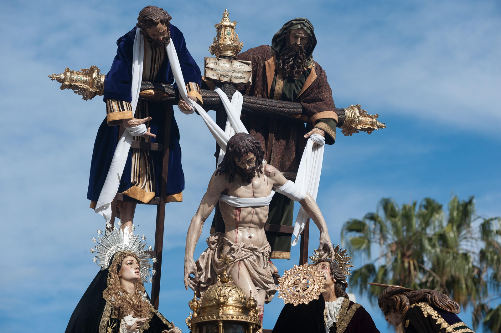 Las fotos de Descendimiento del Viernes Santo en Málaga Las fotos de Descendimiento del Viernes Santo en Málaga