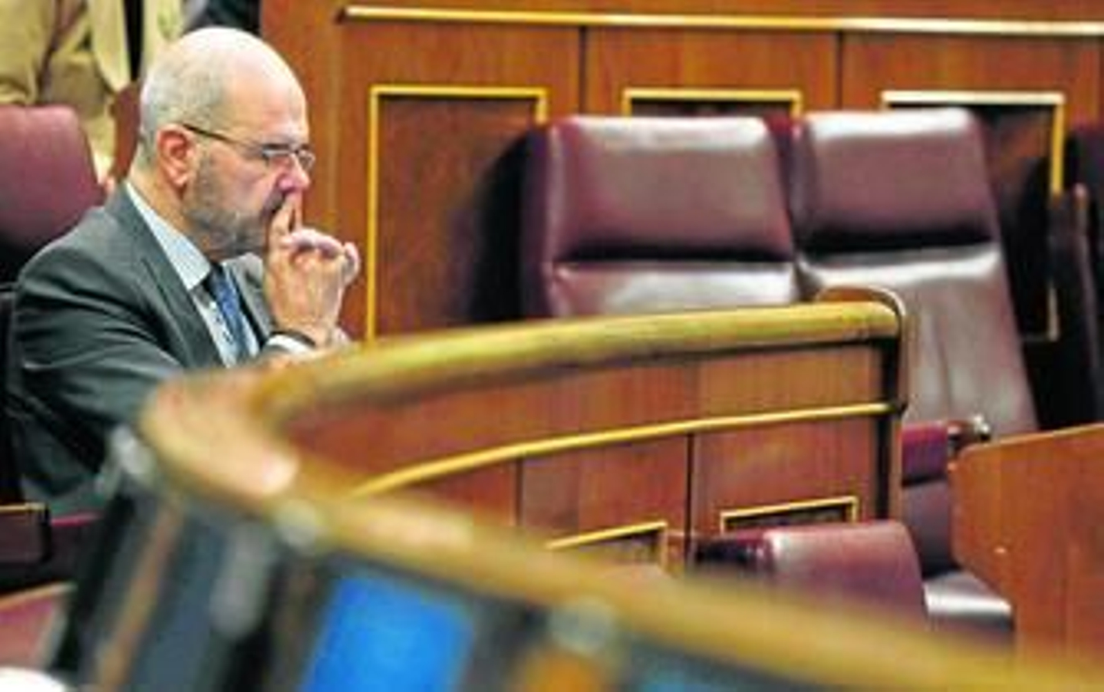 Manuel Chaves, ayer, en su escaño del Congreso de los Diputados.