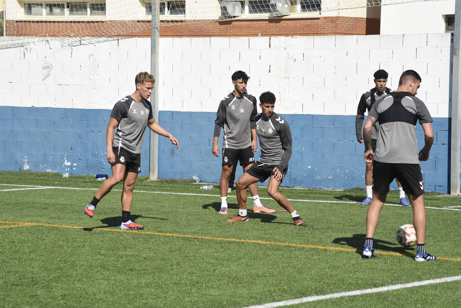 Las fotos del primer entrenamiento de Carlos Guerra y Miguel Angel Rondan al frente de la Balona