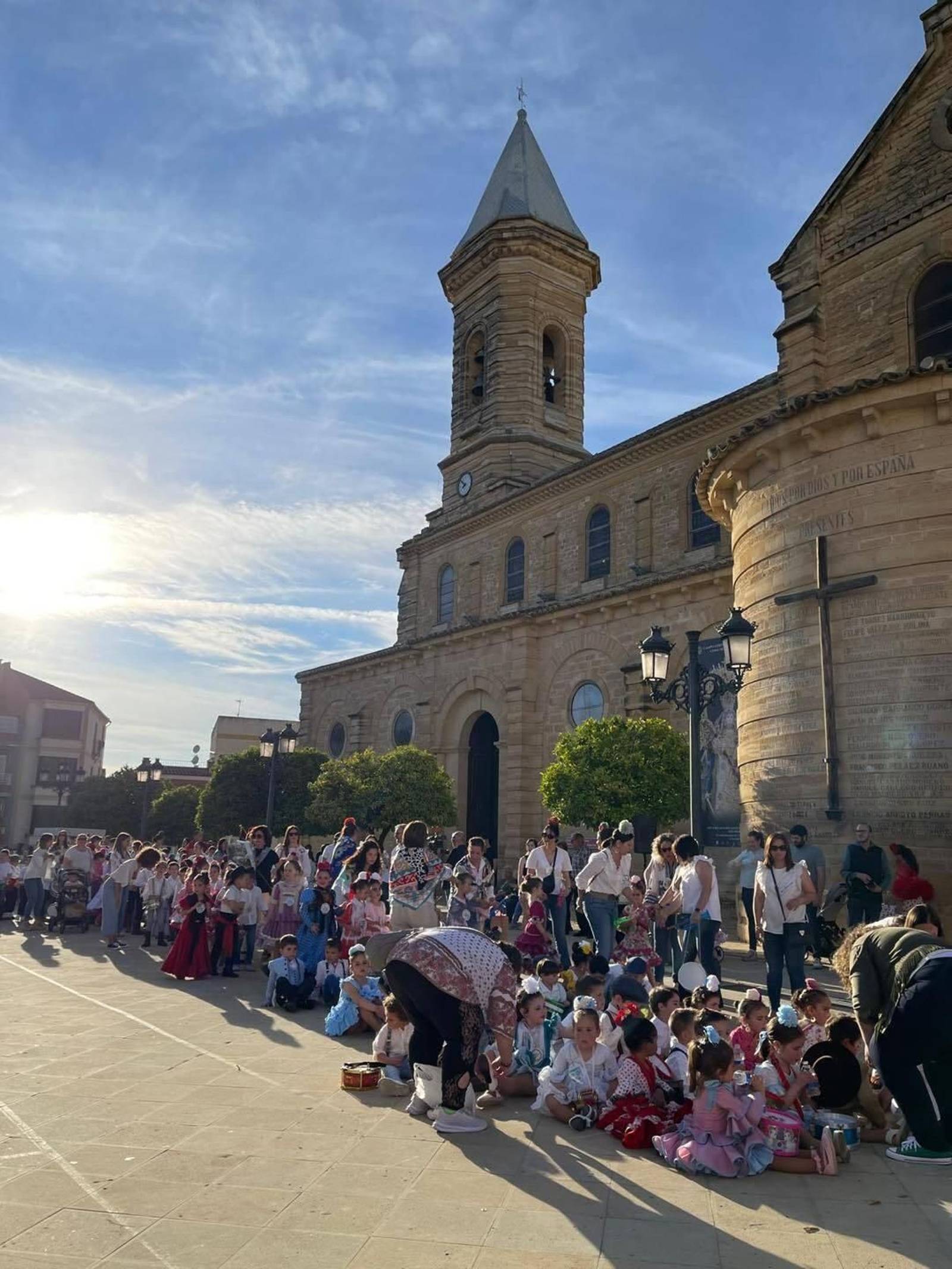 En imágenes: Los más pequeños celebran su romería escolar en Porcuna