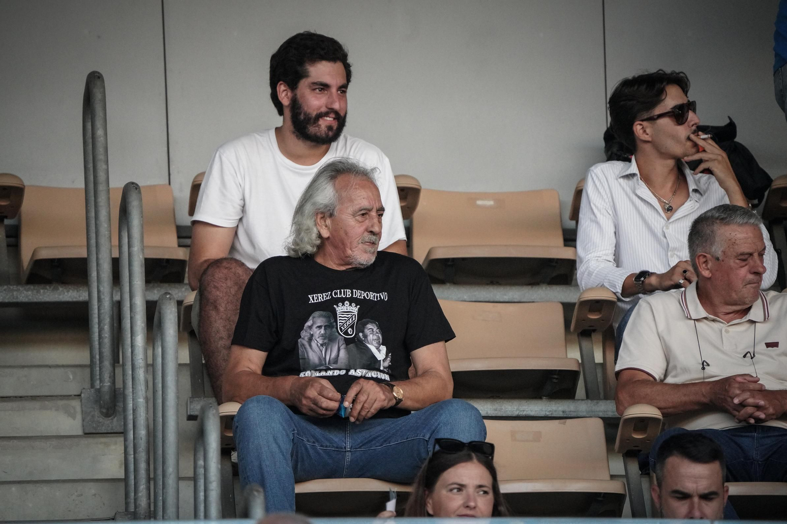 Búscate en el del partido del Xerez CD - UCAM