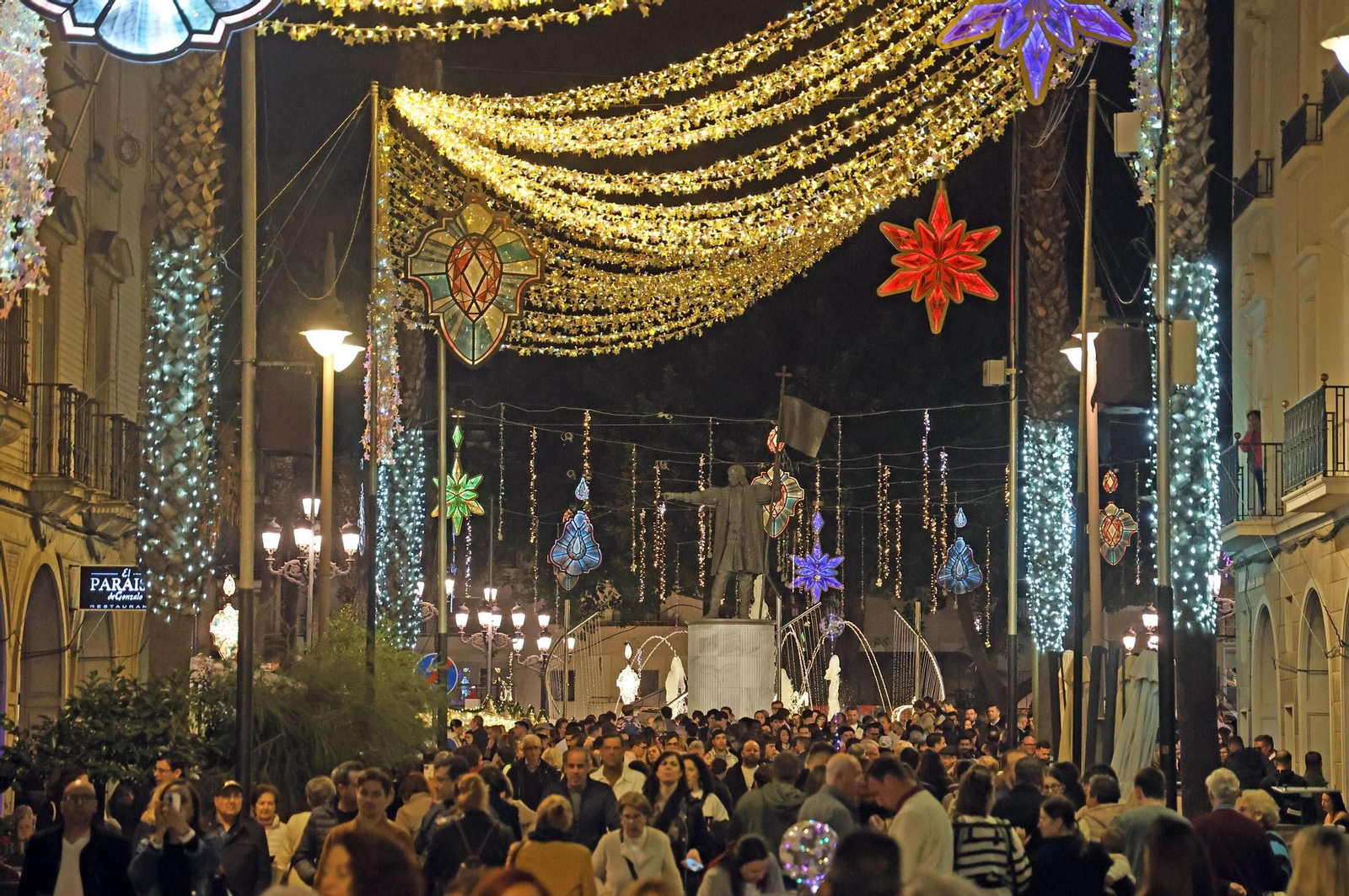 Alumbrado de Navidad en Huelva el pasado 2024.