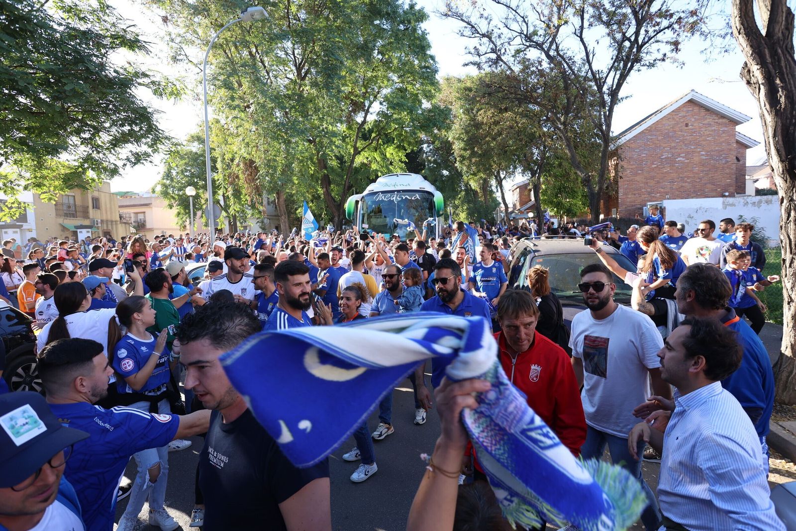 Así ha sido el recibimiento al Xerez CD en los aledaños de Chapín para el derbi