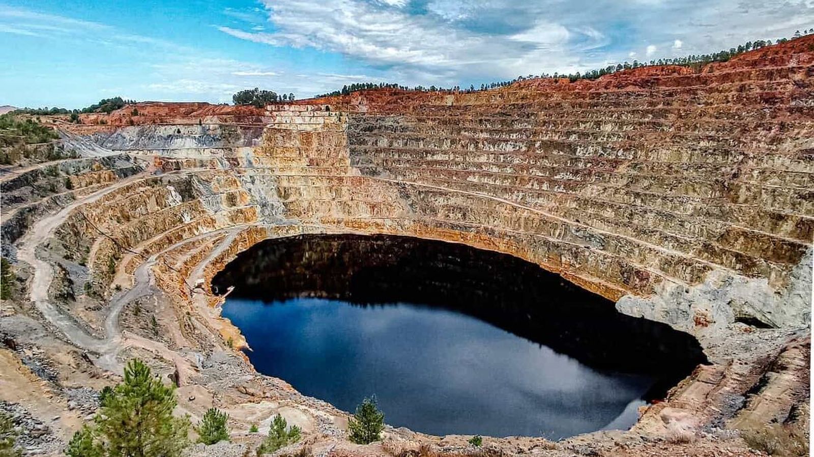 La corta Atalaya, imagen icónica de la minería onubense.