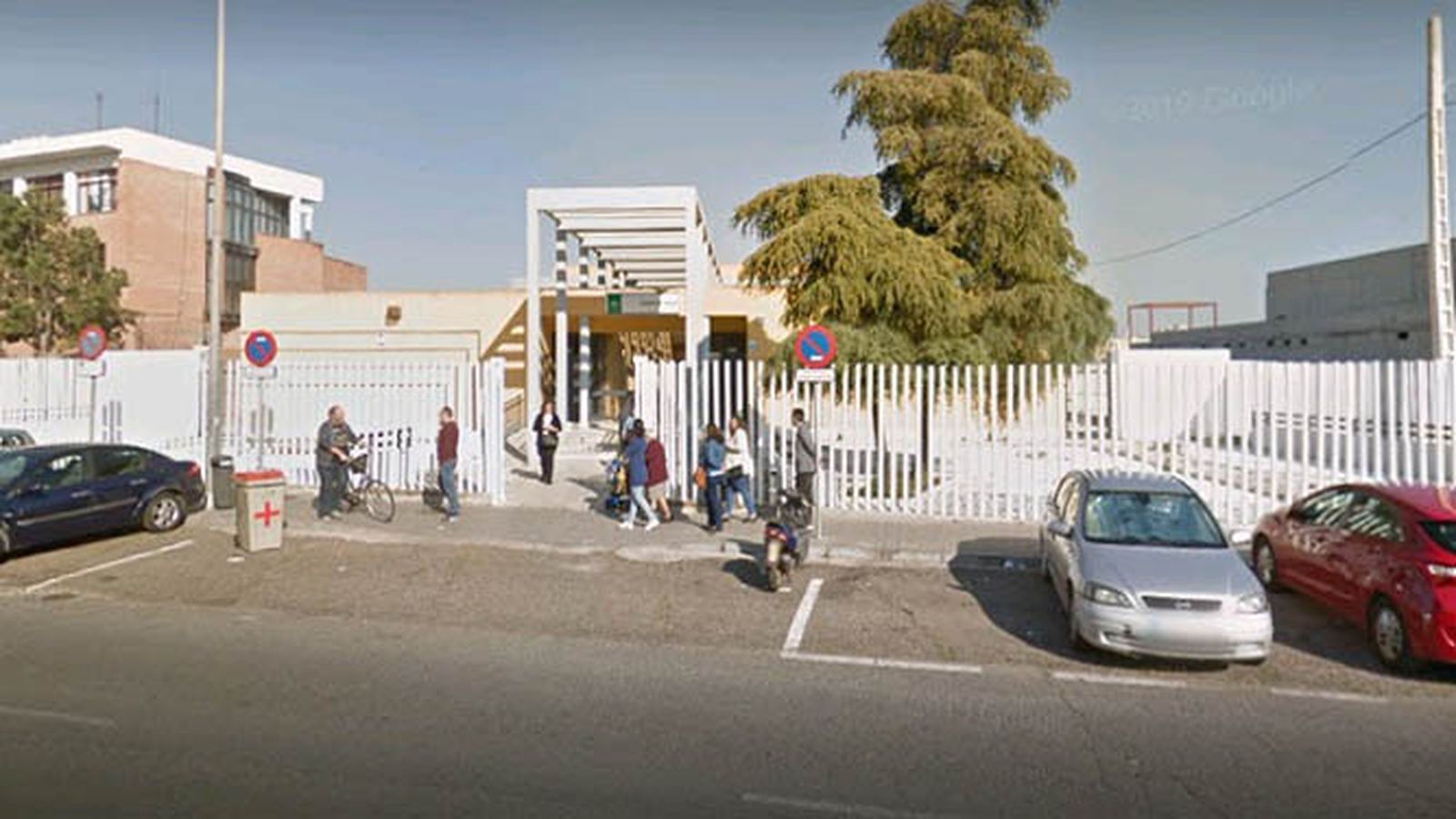 Accesos al centro de salud San Pablo en Sevilla.