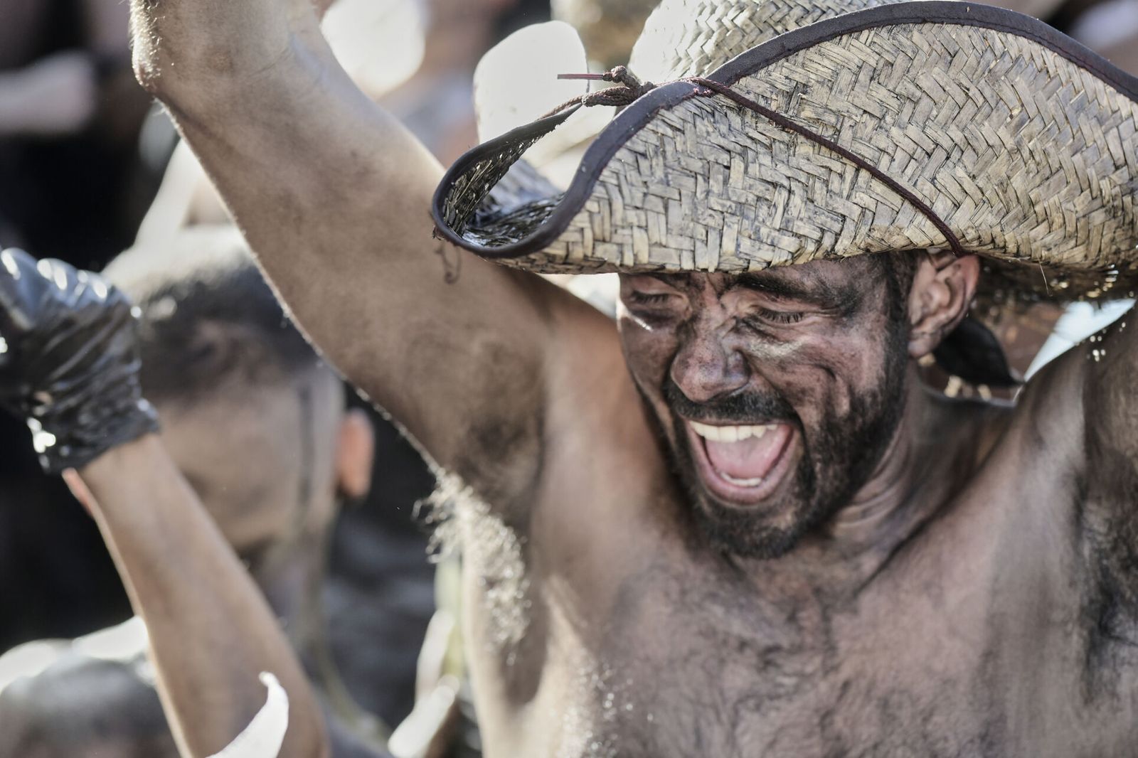 Participante de la Carrera del Cascamorras Guadix 2024