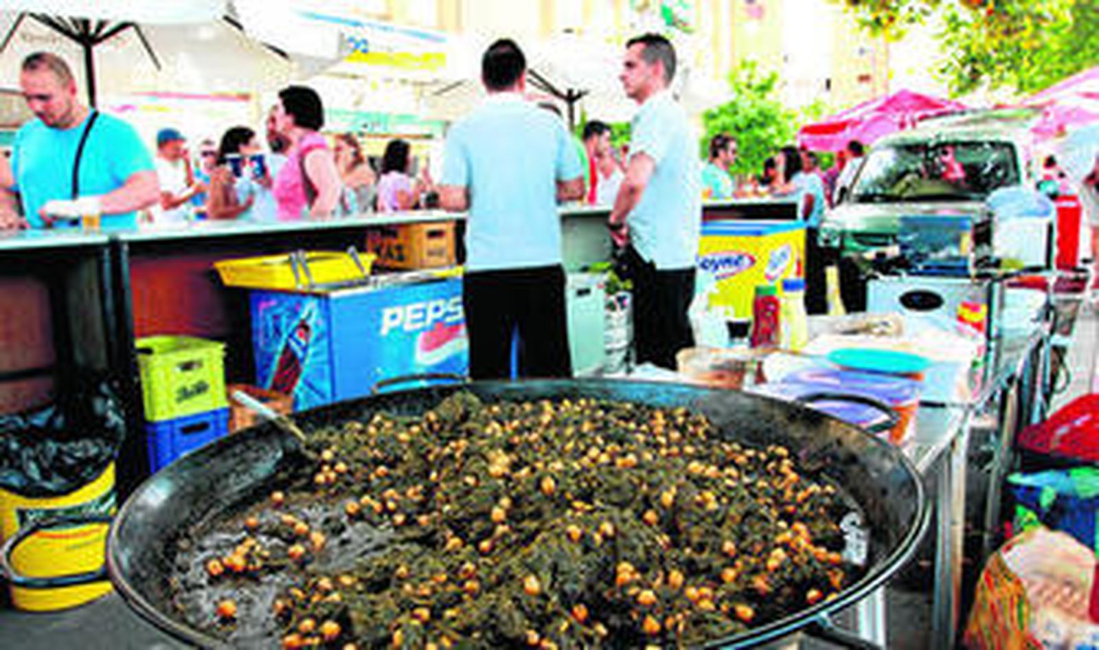 Parte trasera de la barra de uno de los comercios.