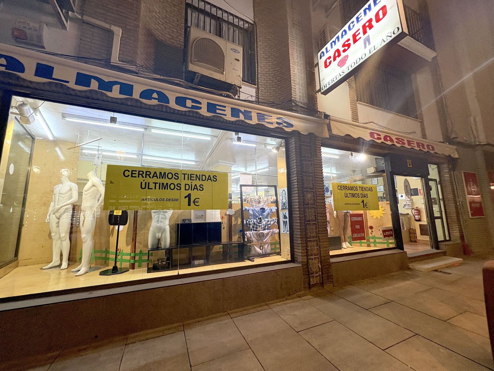 Almacenes Casero, un emblema comercial de la ciudad, cierra todas sus tiendas