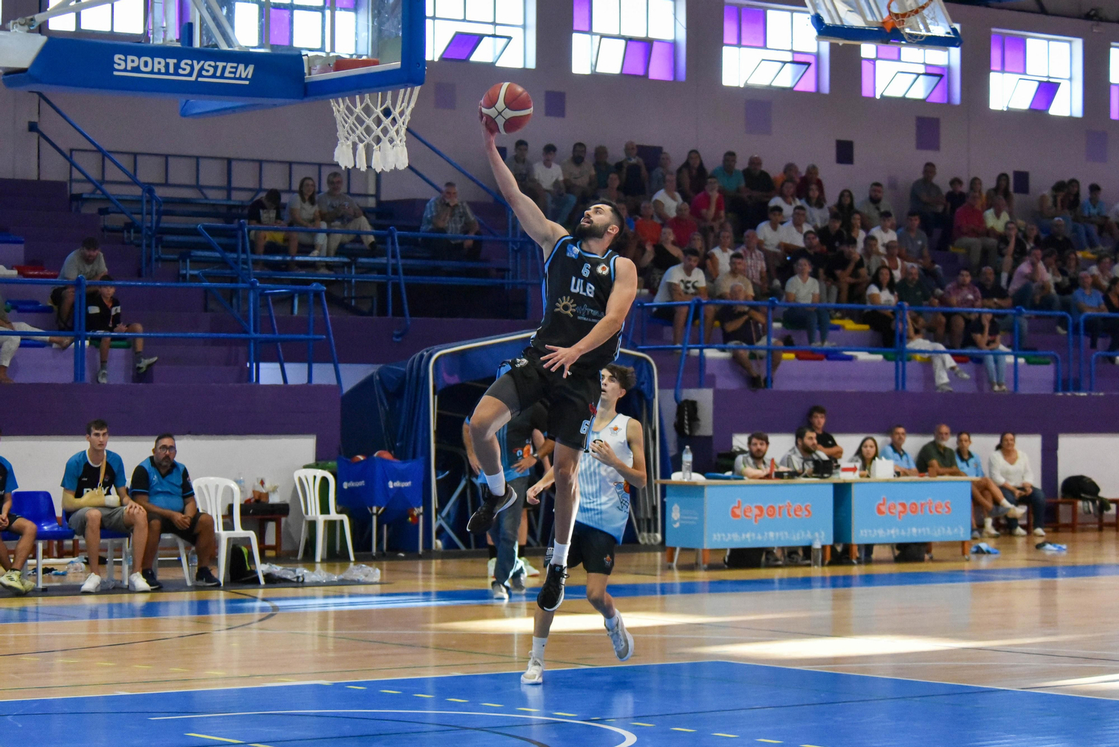 Las fotos de la semifinal de la Copa Diputación de baloncesto: ULB-Cimbis