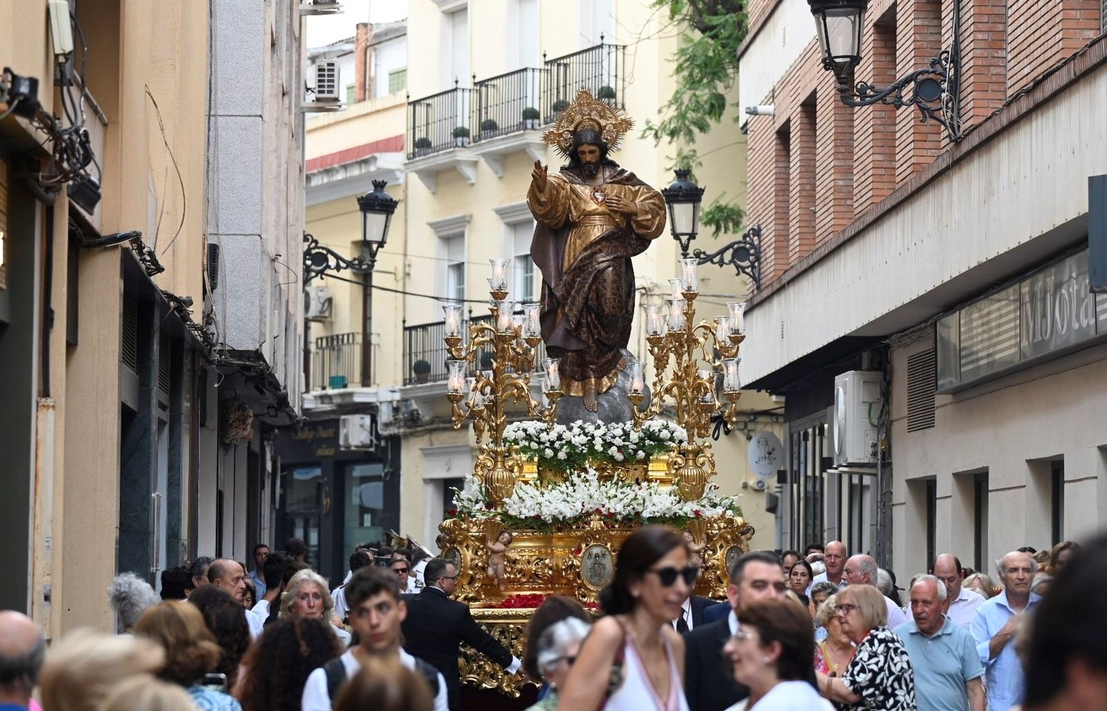 La procesión del Sagrado Corazón de Jesús de Córdoba, en imágenes