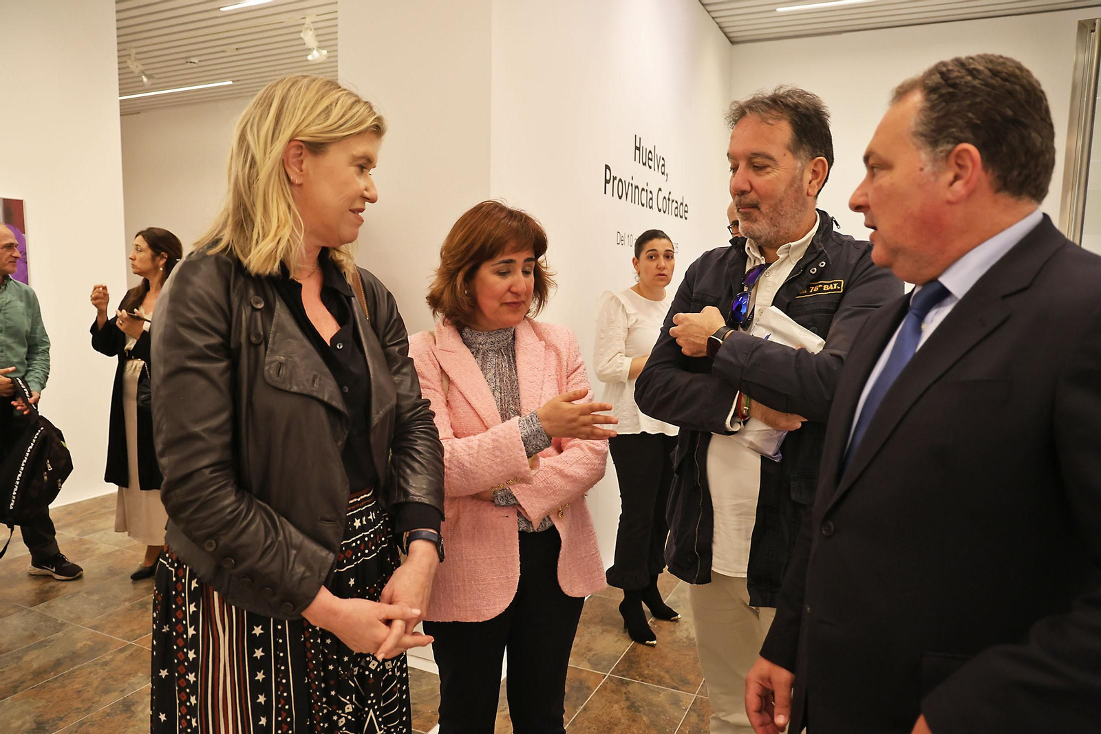 Inauguración de la Exposición de fotografías Huelva, provincia cofrade de Huelva Información en la Diputación de Huelva