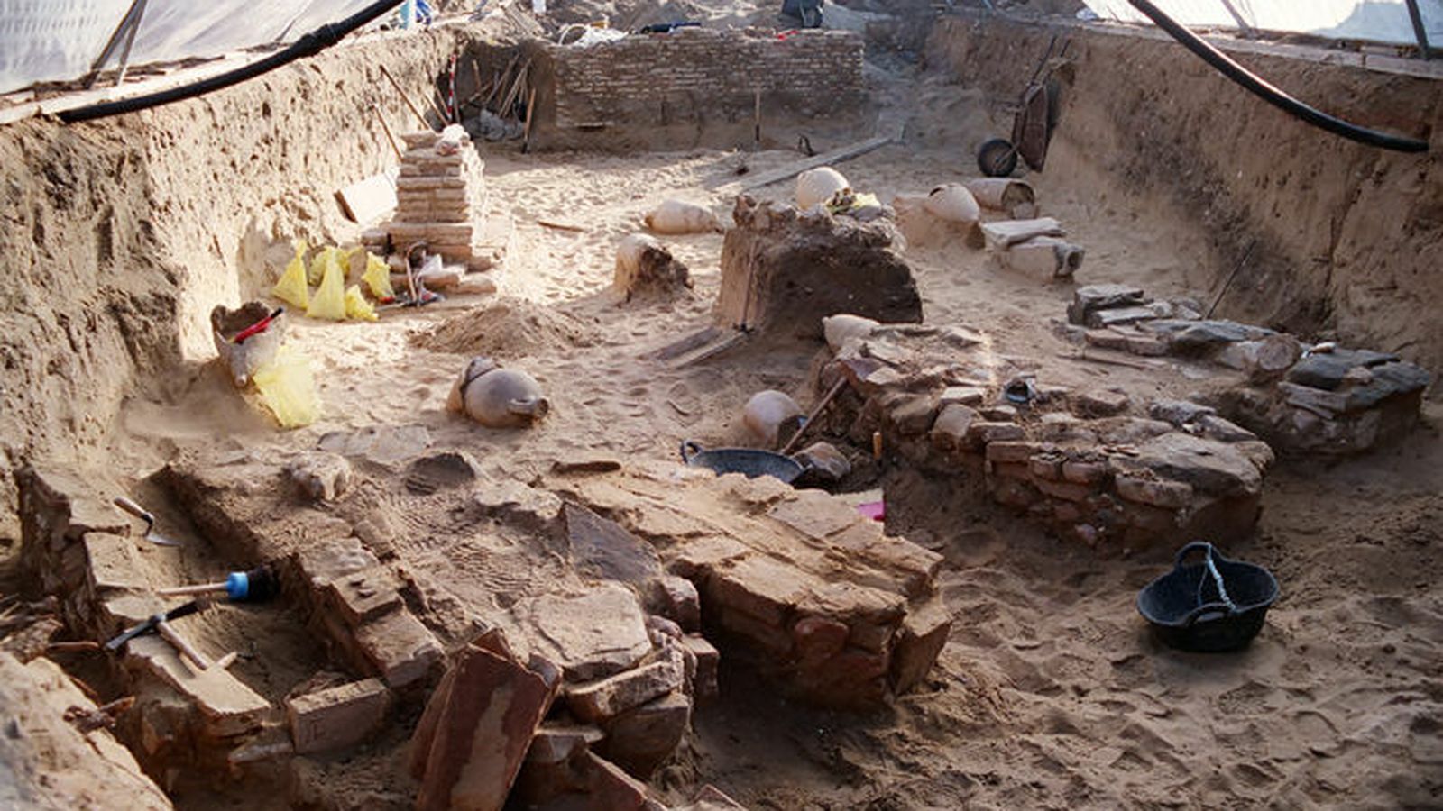 Detalle de la excavación realizada en la campaña de 2002.