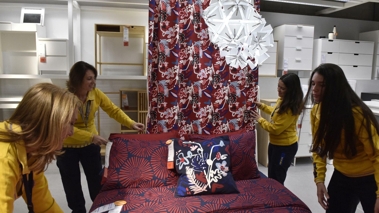 La FP Dual en gestión de ventas y espacios comerciales se desarrolla en todas las secciones de Ikea.