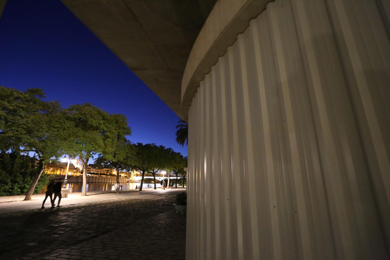 Las paredes antivándalos de Marqués del Contadero