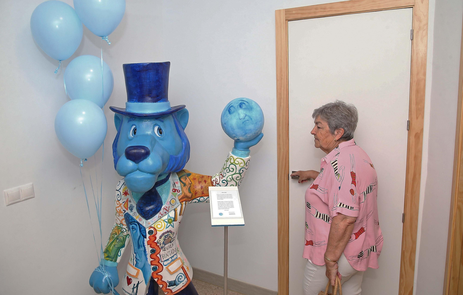 La inauguración de las nuevas viviendas tuteladas de Apadis, en imágenes