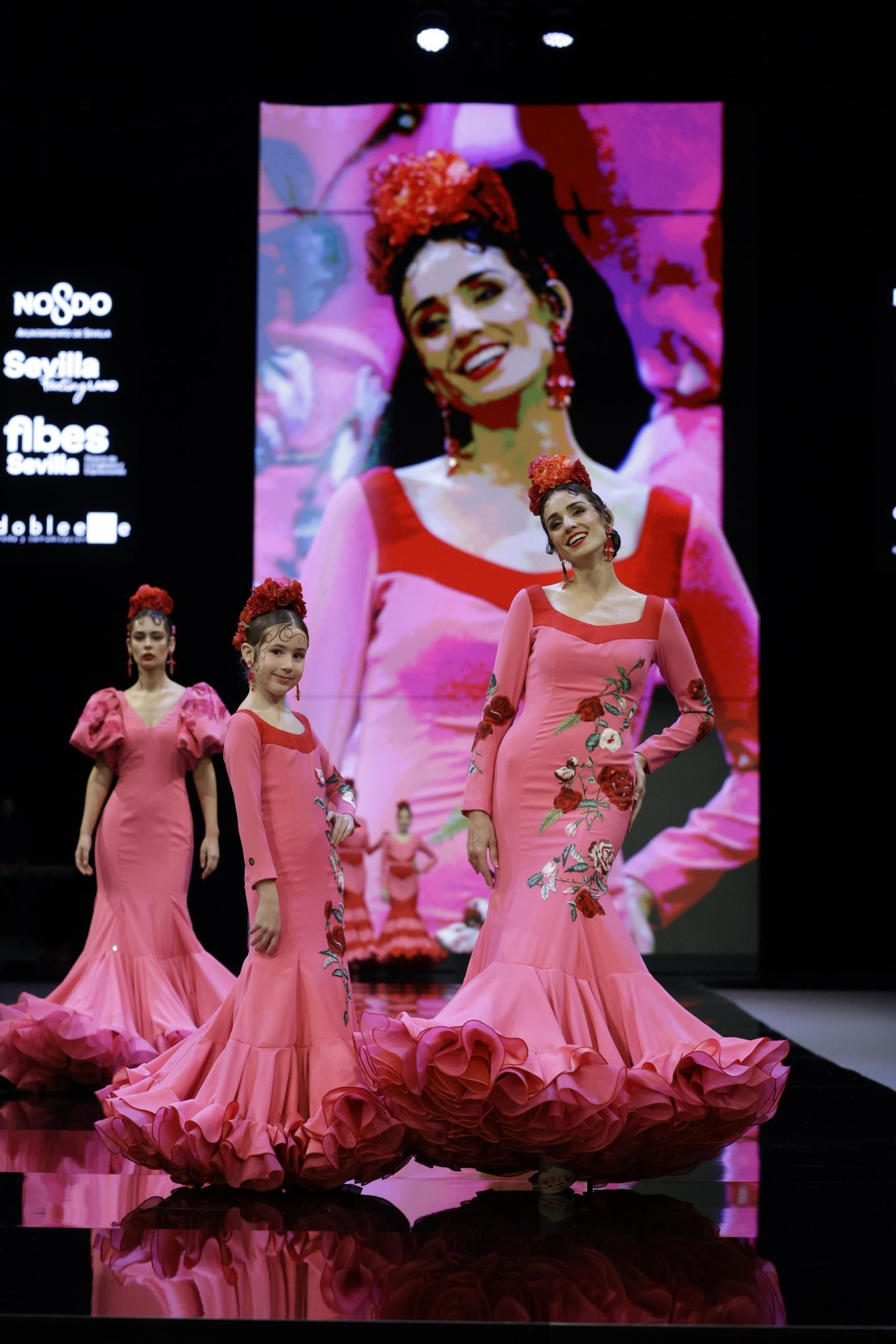 Desfile de Sara de Benítez en SIMOF 2025, todas las fotos