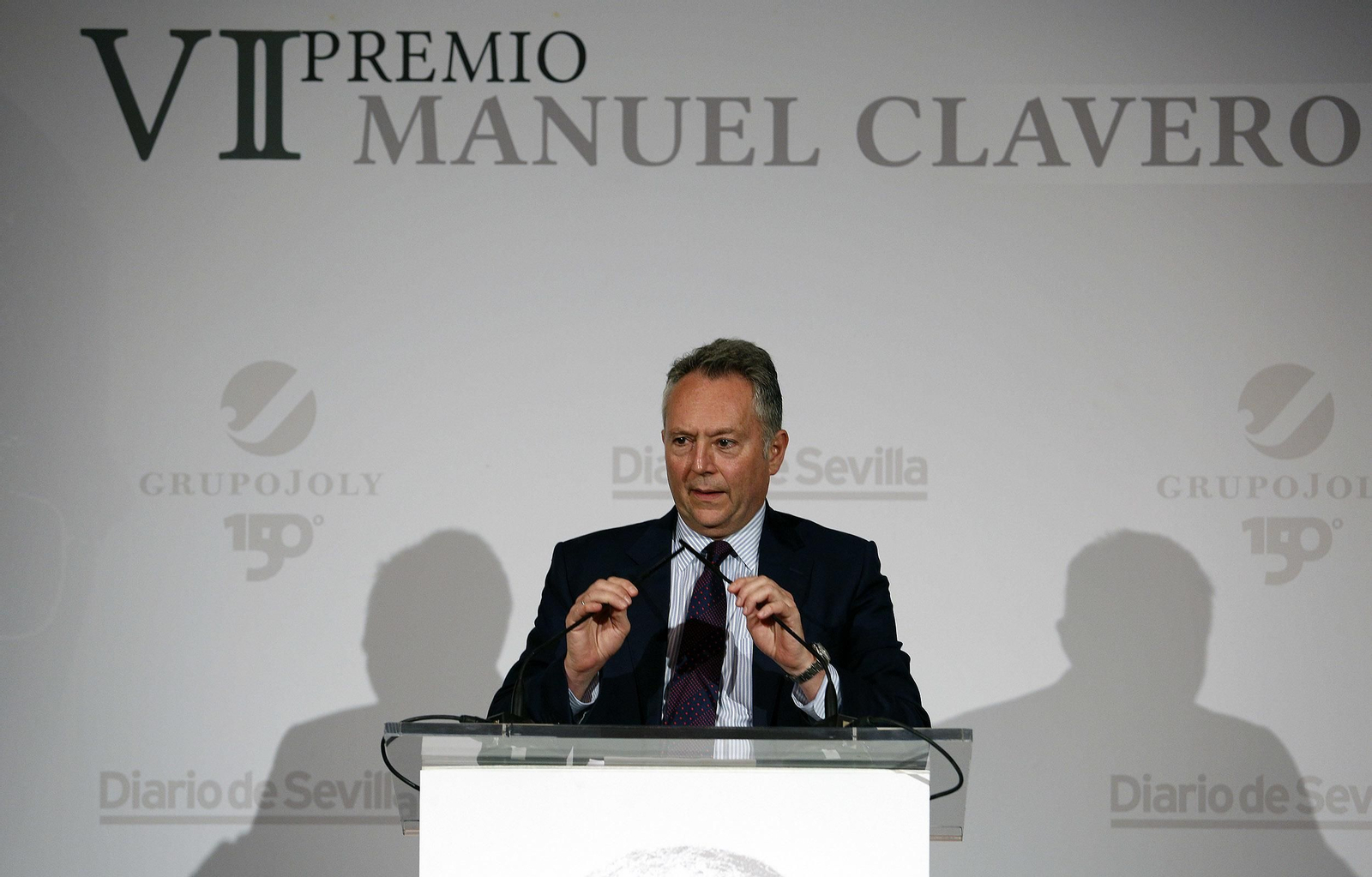 La entrega del VIl Premio Manuel Clavero a Soledad Becerril, en imágenes