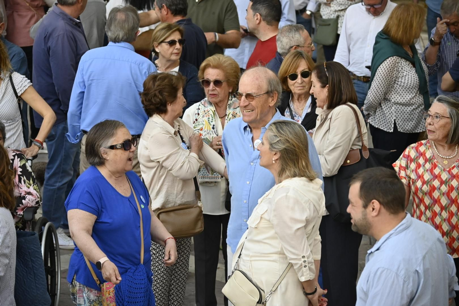 Imágenes de la concentración por las infraestructuras para Huelva