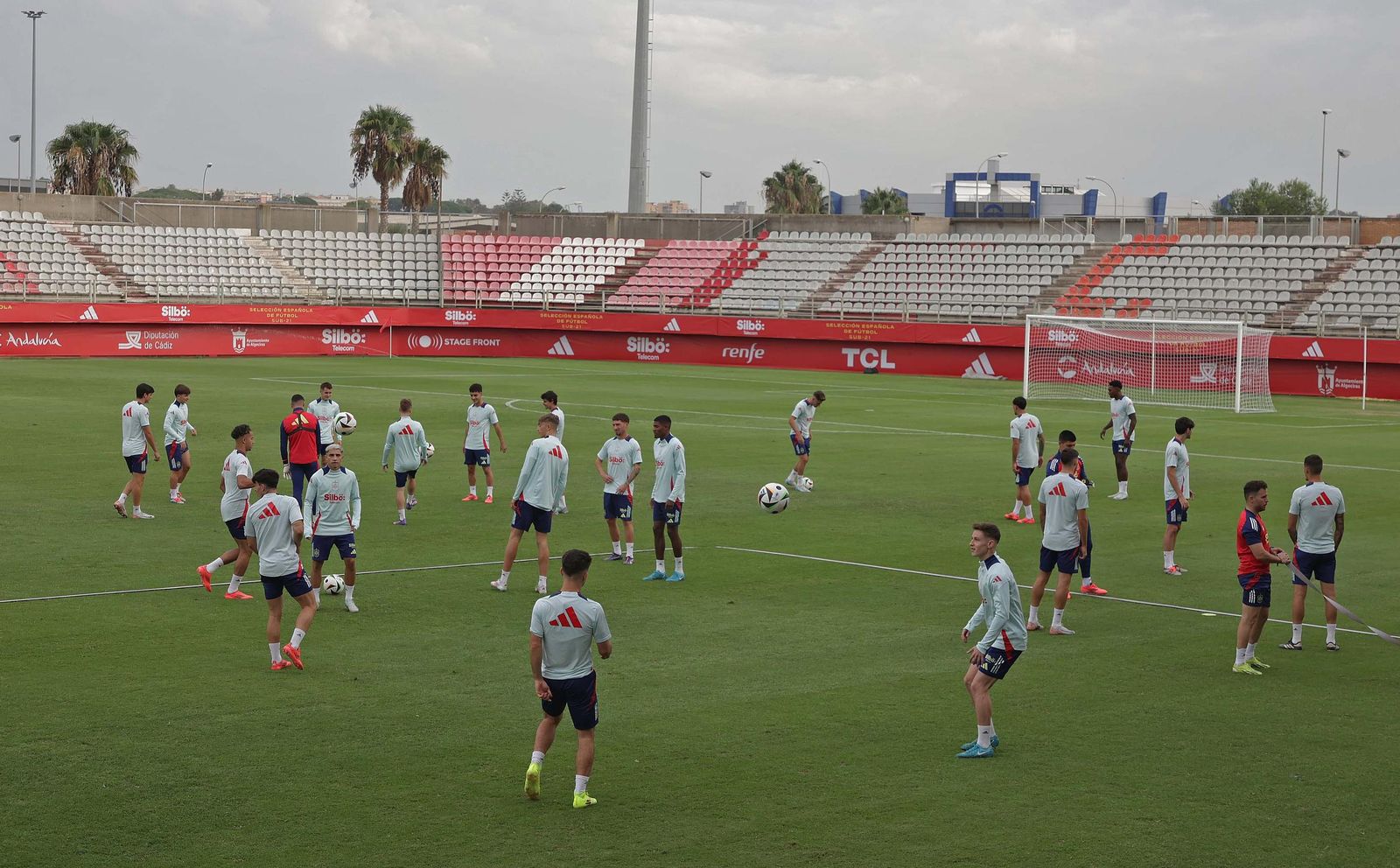 Fotos del entrenamiento de la selección española sub-21 en Algeciras