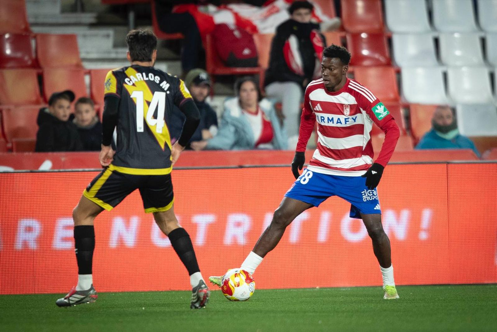 Las mejores imágenes del Granada CF-Rayo de la Copa del Rey
