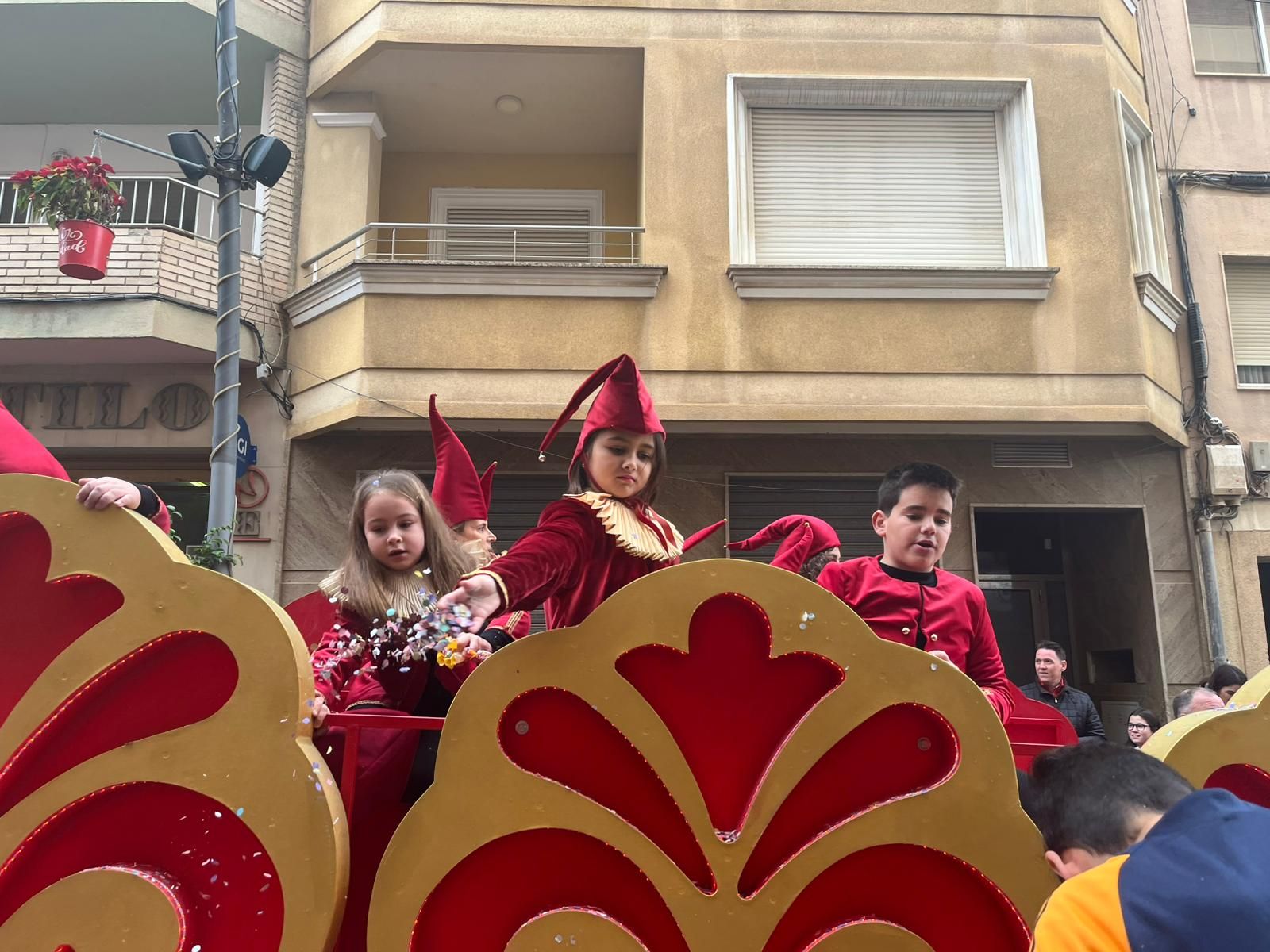 La mágica cabalgata de los Reyes Magos en Cuevas del Almanzora, en imágenes