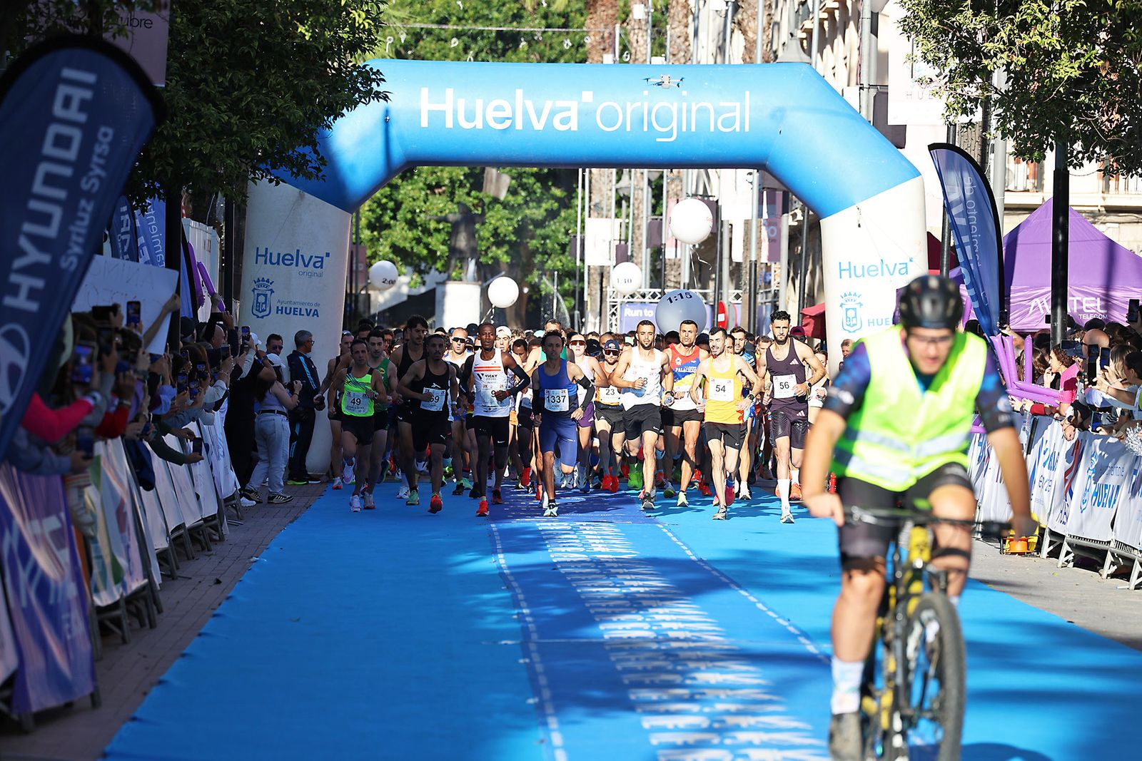 Las mejores imágenes de la carrera 21K Ciudad de Huelva