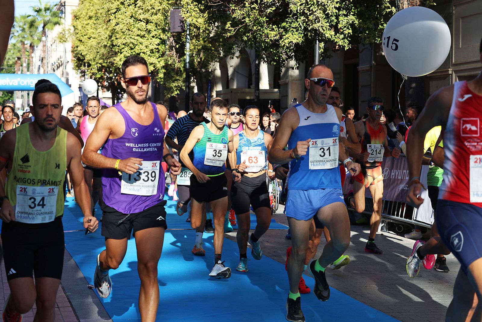 Las mejores imágenes de la carrera 21K Ciudad de Huelva