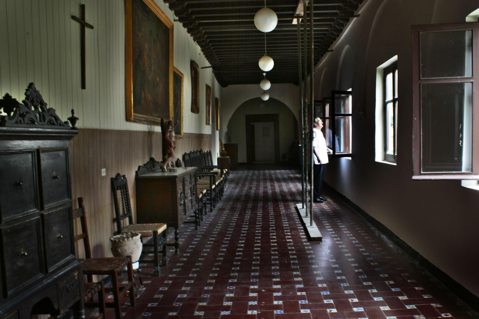 Uno de los pasillos del convento de San Francisco.