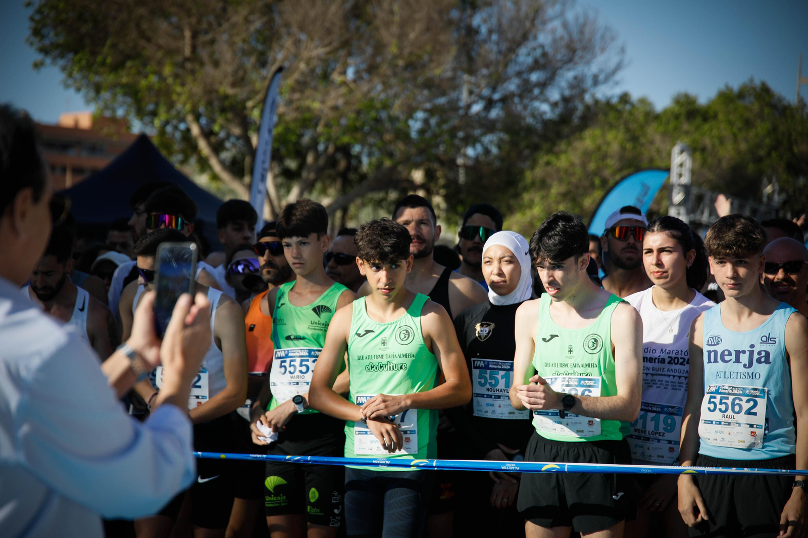 Imágenes de la salida de la Media maratón Ciudad de Almería