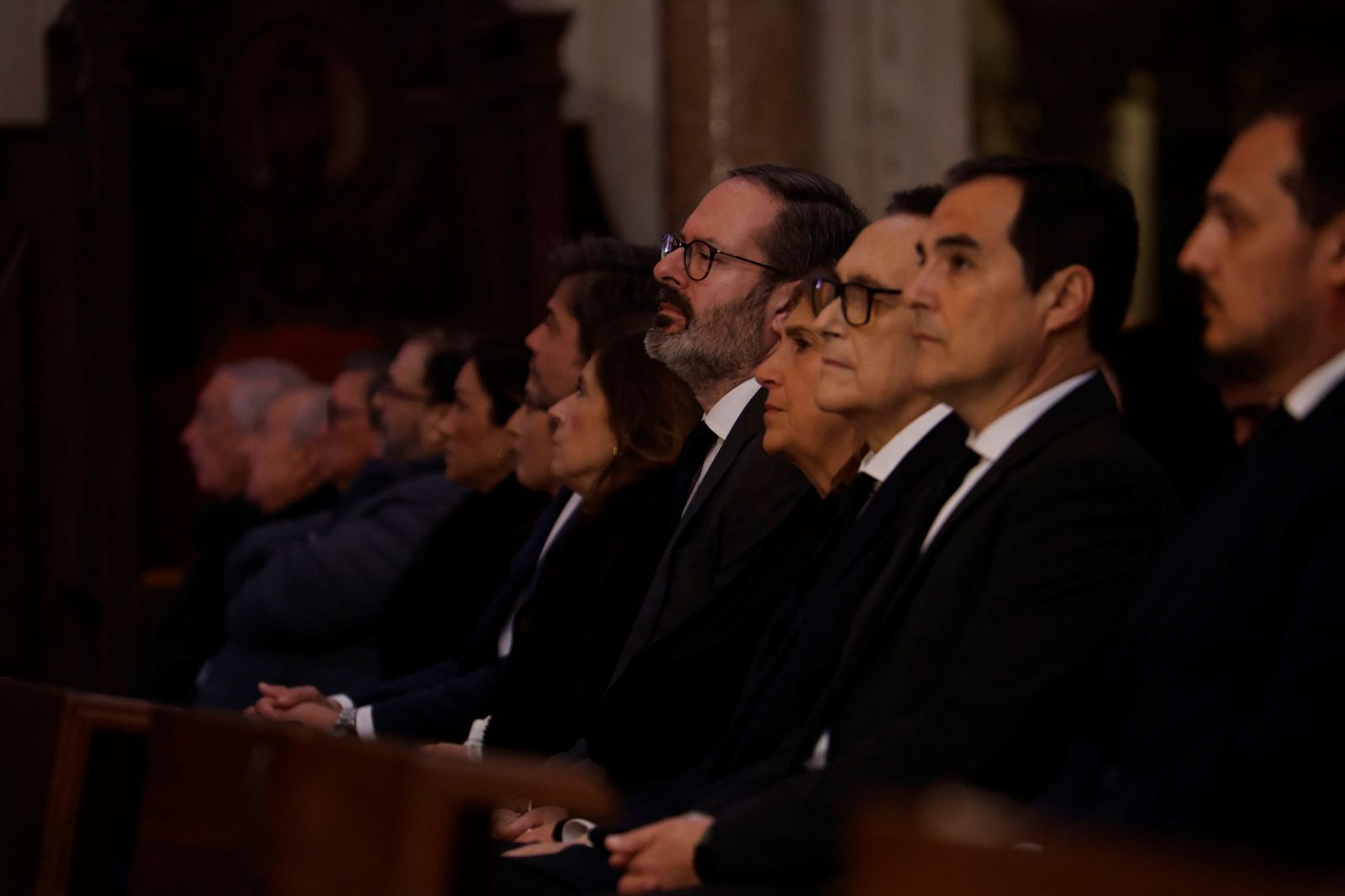 Las imágenes del funeral en Córdoba por las víctimas de la tragedia de Adamuz