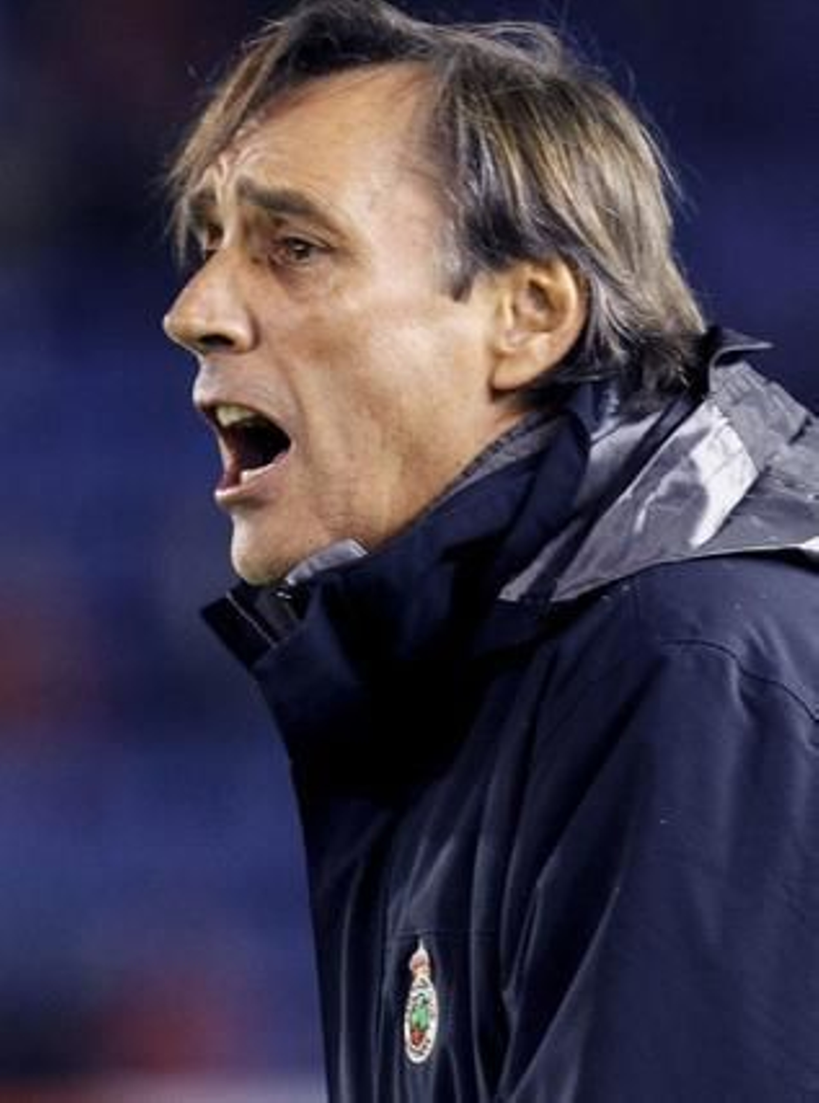 El Córdoba hace valer la renta de la ida y pasa a octavos de la Copa del Rey pese a perder  3-1 en Santander. / EFE