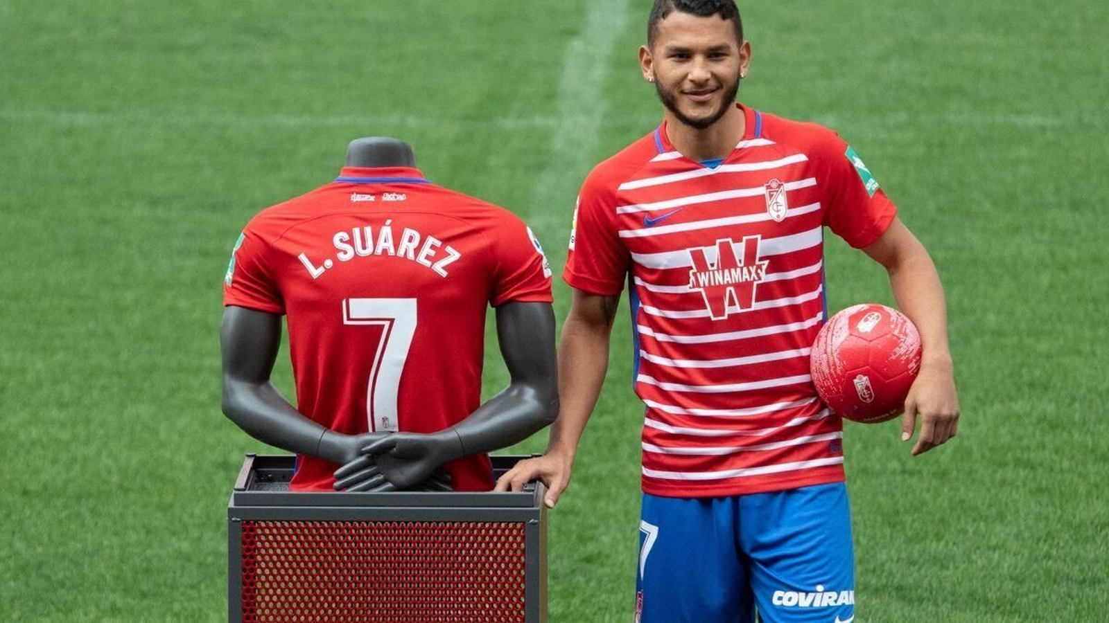 Luis Suárez, el día de su llegada al Granada CF