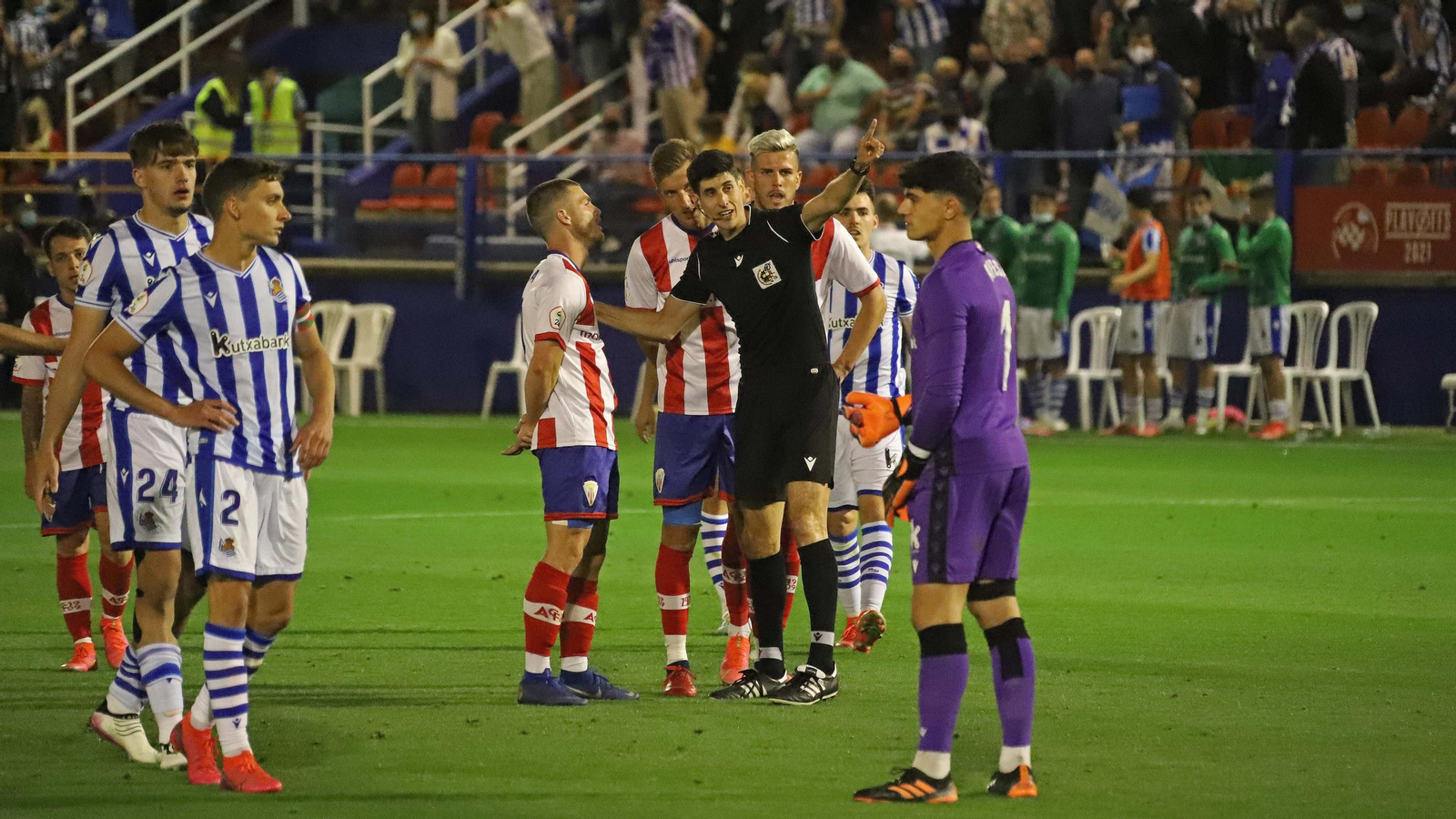Las mejores fotos del Real Sociedad B - Algeciras CF