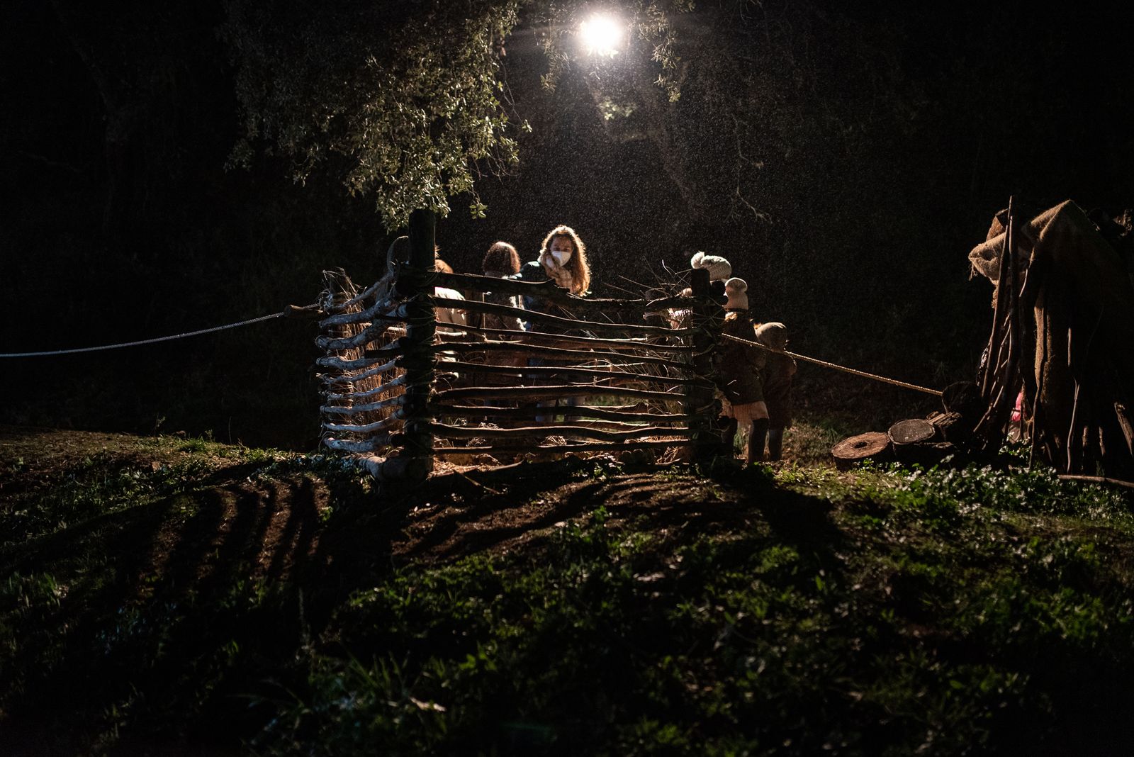 Imágenes: Una visita al Belén viviente de Puerto Moral