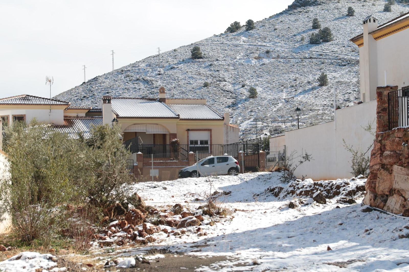 La nieve cubre de blanco la Alpujarra Almeriense