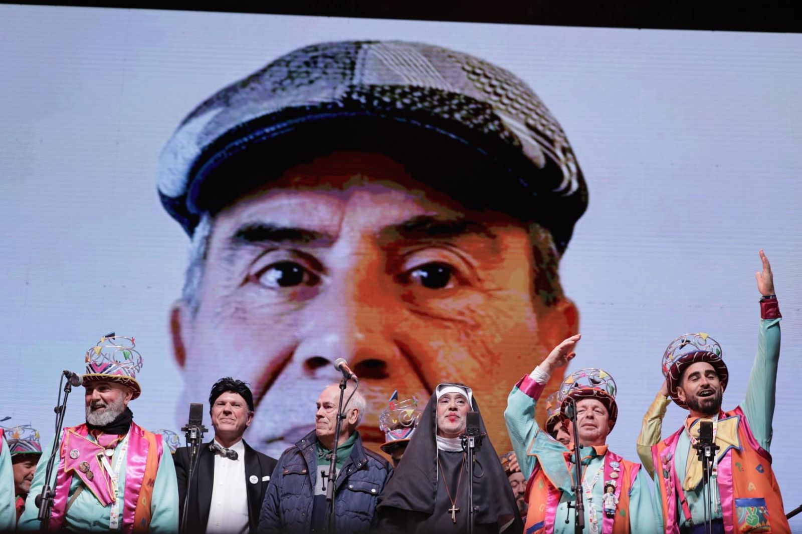 Búscate entre las mejores imágenes de la quema del dios Momo