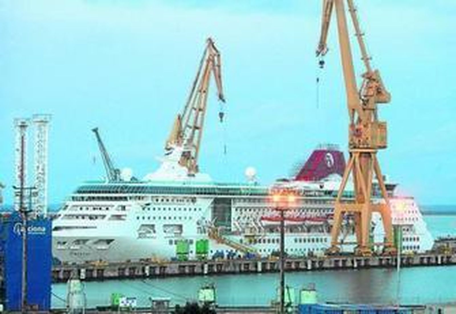 El 'Empress', en noviembre de 2012, en su primera estancia en el astillero gaditano de Navantia.
