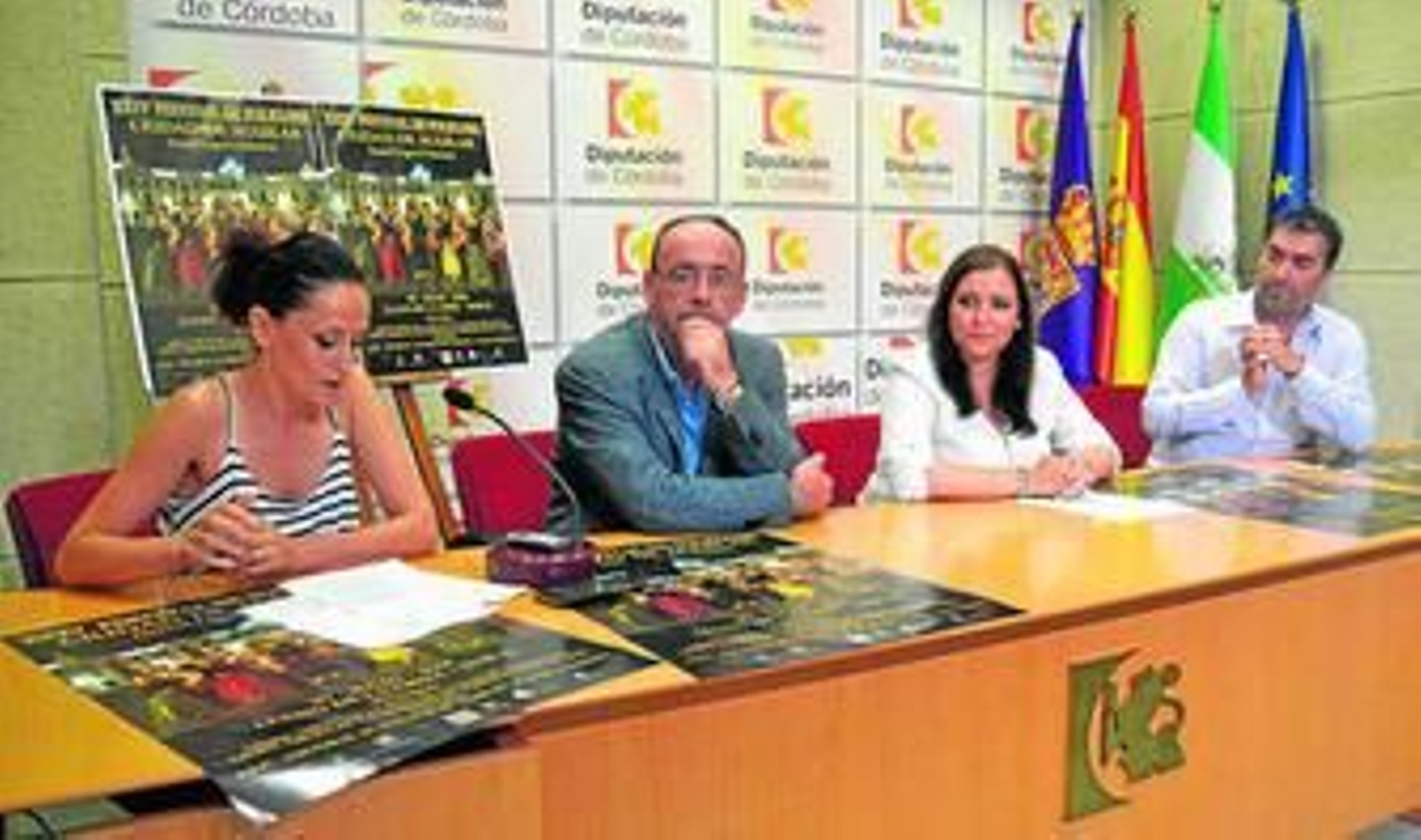 El alcalde de Aguilar, junto a la consejala de cultura, Francisco Pino y Ana Carrillo.