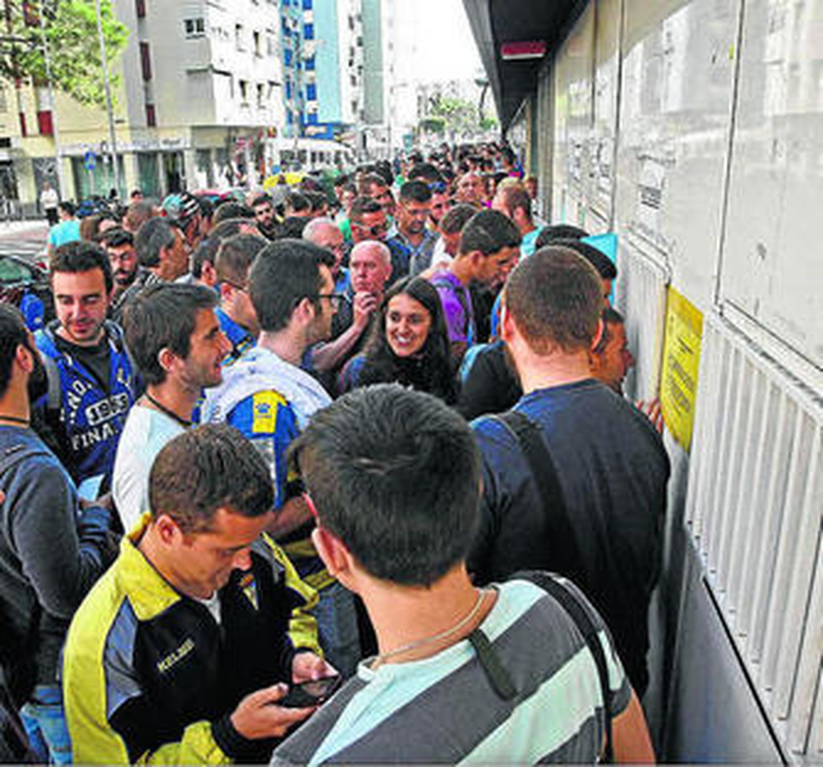 Venta de entradas en las taquillas del Carranza.