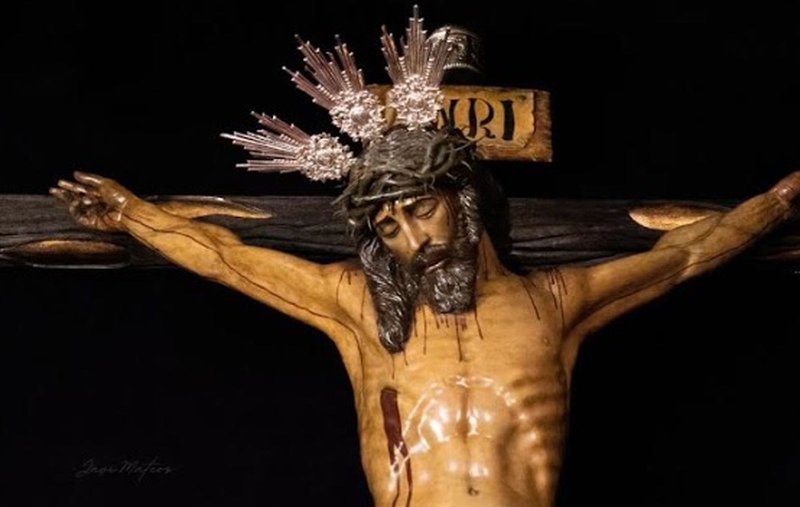 El crucificado ya fue intervenido en 2002 por Miñarro